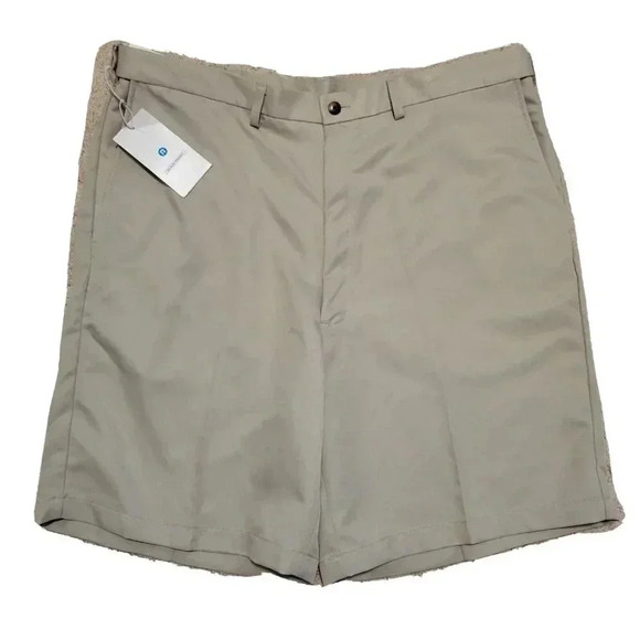 Haggar Cool18 Shorts 40 NWT Mens Plain Front 9 1/2" Inseam Khaki No Iron Ret $48 - Picture 1 of 3